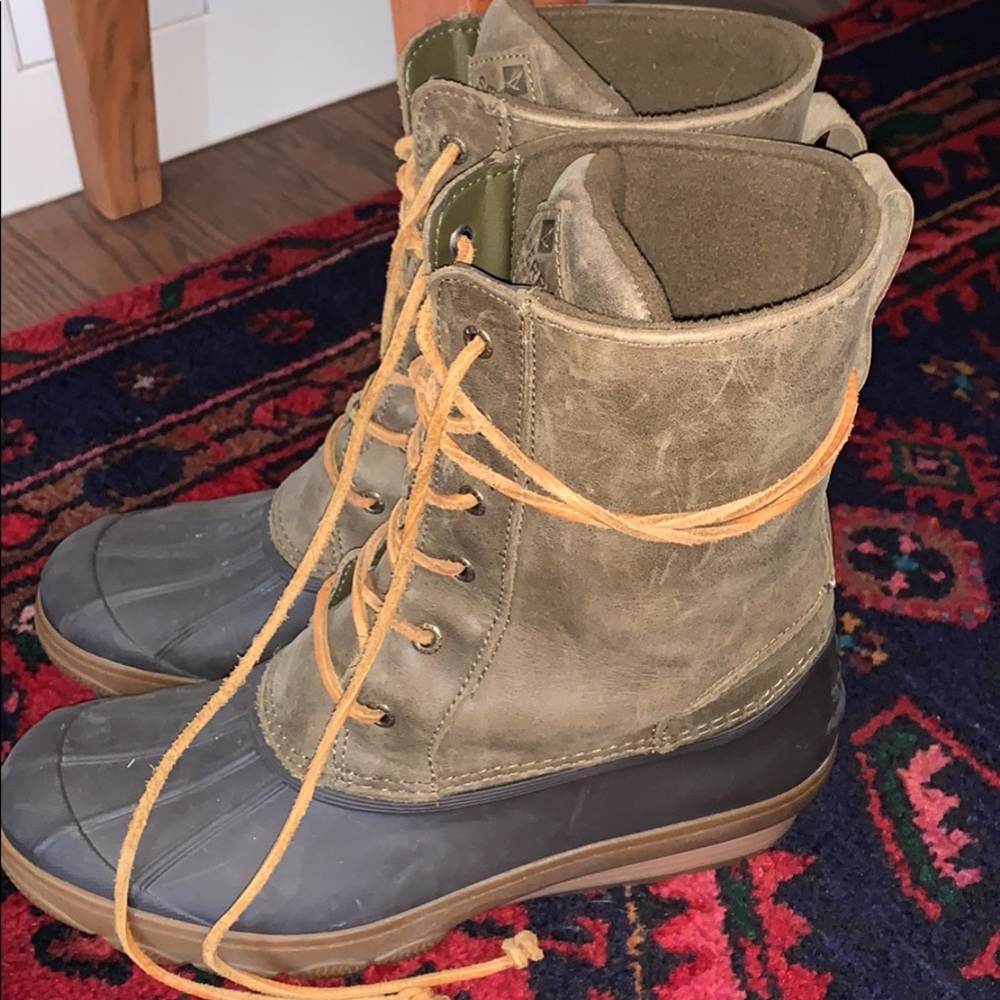 ❤️SOLD❤️SPERRY BOOTS SIZE 10